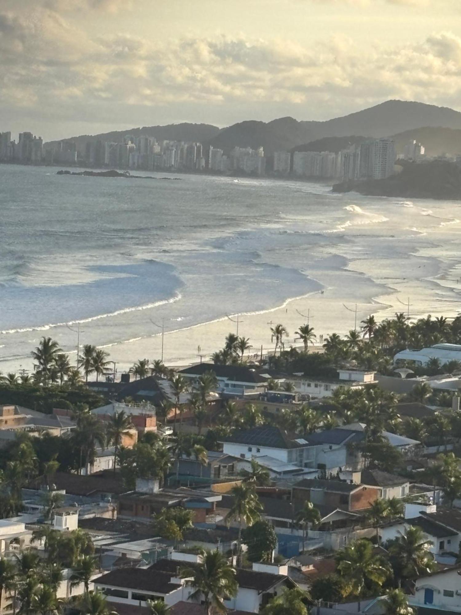 Maravilhoso Apartamento Vista Mar Enseada 瓜鲁雅 外观 照片